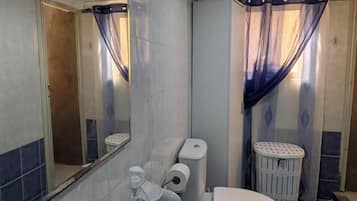 Apartment, 1 Schlafzimmer | Badezimmer | Toilettenpapier