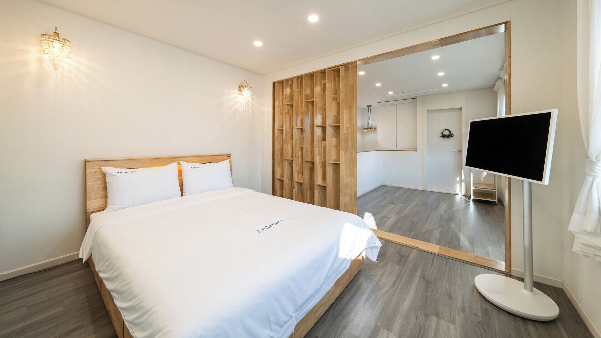 Basic Room, 1 Bedroom (Andamiro A(Entire house/Spa/BBQ)) | 1 bedroom, WiFi (free)
