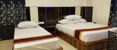 Rollaway beds, free WiFi, bed sheets