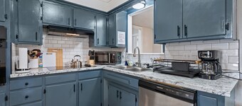 Affordable 5BR | 15 Mins to OKC State Fair | Perfect for a Group #12
