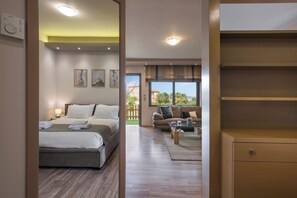 Soundproofing, iron/ironing board, free WiFi - Zen Luxury Studio (Chania)