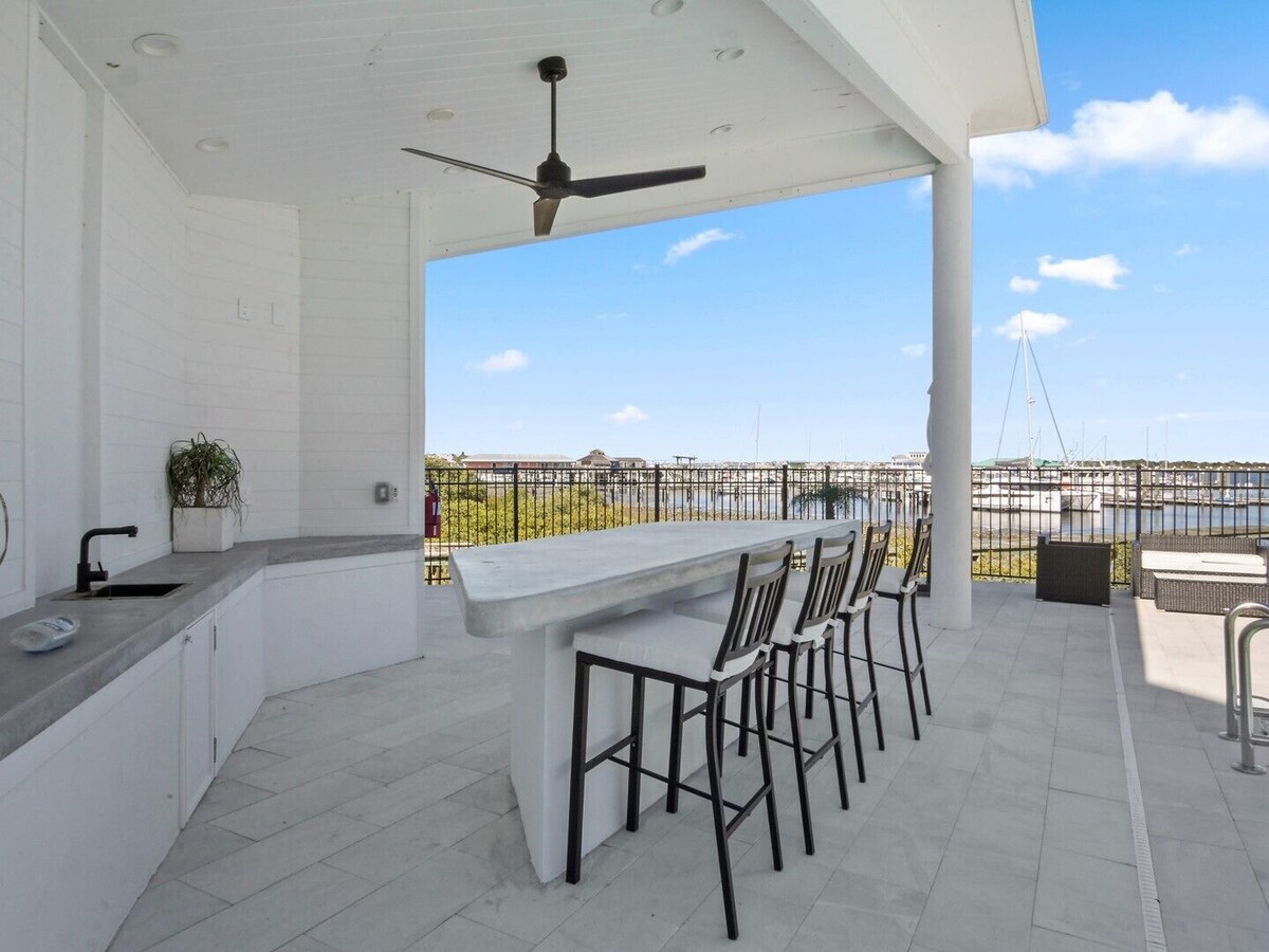 Photo 37 of Cortez 17- 4 Bedroom home close to the beach and downtown