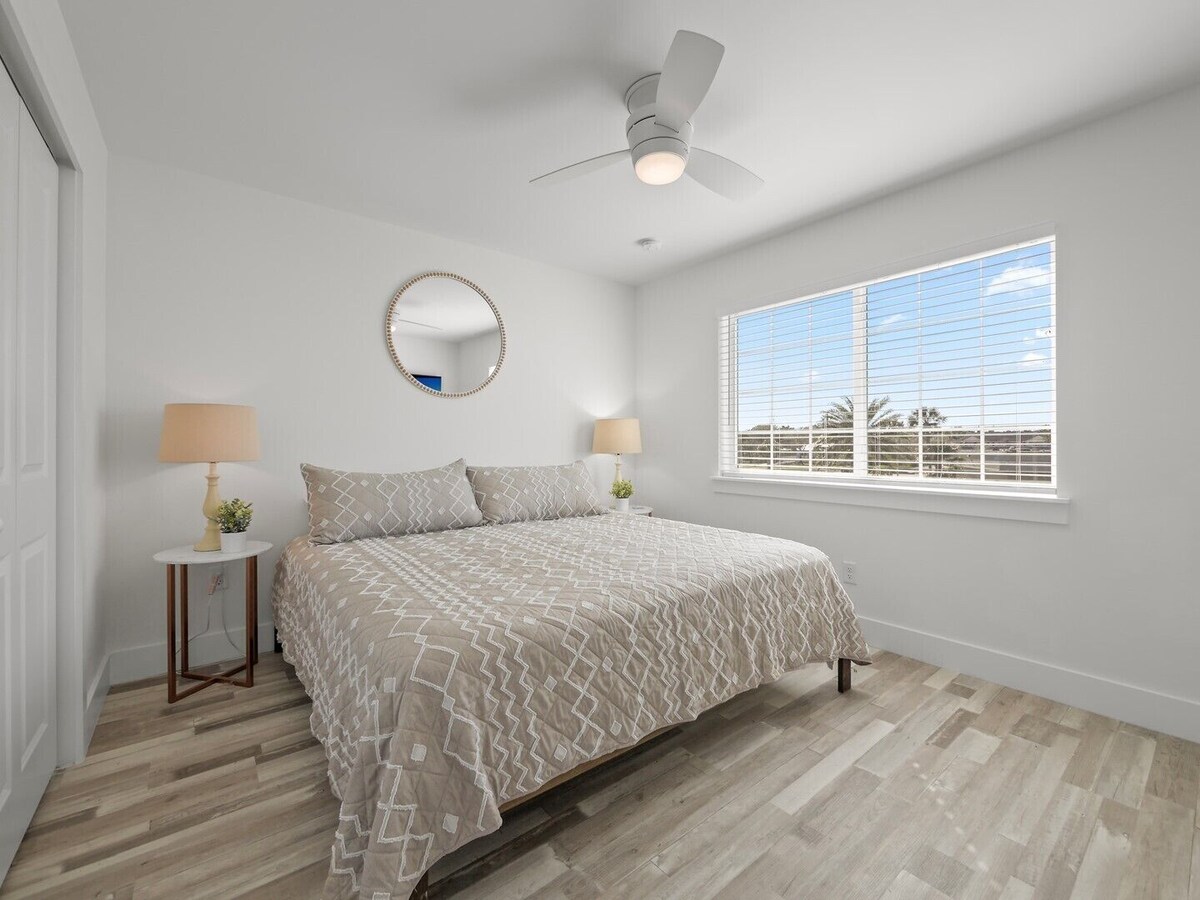 Photo 20 of Cortez 17- 4 Bedroom home close to the beach and downtown