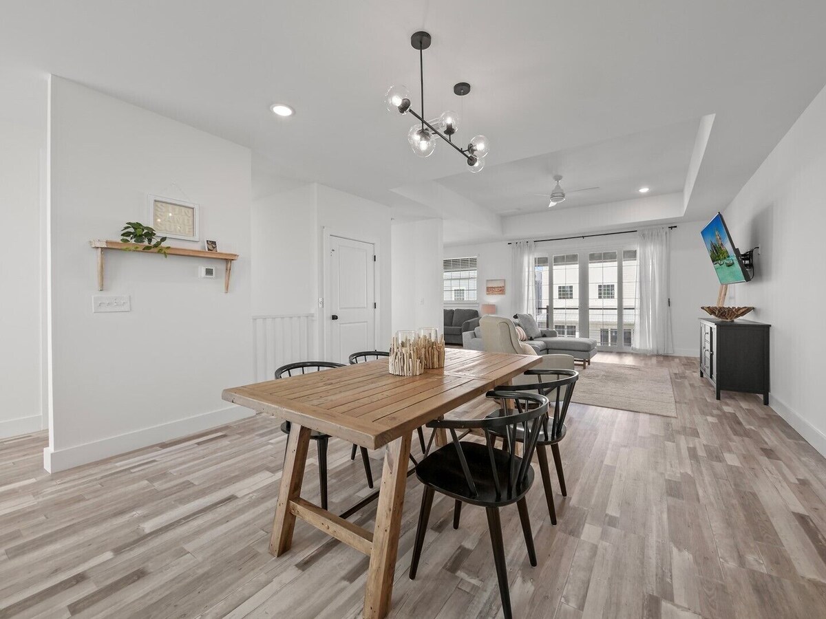Photo 7 of Cortez 17- 4 Bedroom home close to the beach and downtown