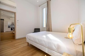 1 chambre, fer et planche à repasser, accès Internet, draps fournis