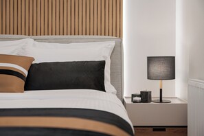 2 bedrooms, in-room safe, iron/ironing board, travel crib - Athena's Lemon Grove Glyfada (Voula)