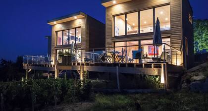 ANTOINETTE COTTAGES. COTTAGE FIZZY POP