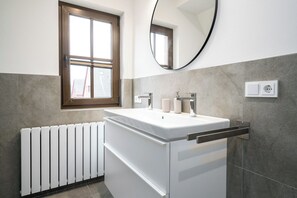 Hair dryer - Your modern vacation oasis on Lake Müritz - FeHaus Lake Residence in Rechlin (Rechlin)