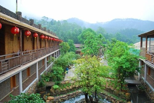 Shuimu Yuntian Forest Holiday Resort