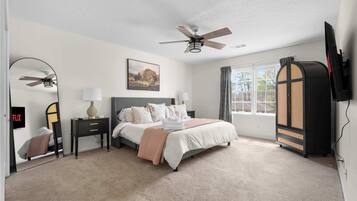 4 makuuhuonetta, työpöytä, silitysrauta/-lauta, Wi-Fi