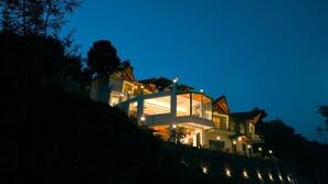 Front of property - The Barns Resorts (Bhimtal)