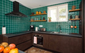Refrigerador, microondas, horno y lavavajillas