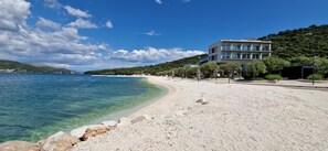 Beach - Cute apartment in stone house near sea (Marina)