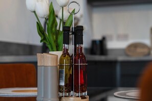 Food and drink - 2.5bedr| PENTHOUSE| PARKING| Centre| Skyline view| 5-min from Everton Stadium| (Liverpool)
