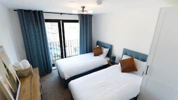 2 bedrooms, iron/ironing board, free WiFi, bed sheets