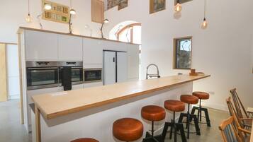 Astianpesukone, keittoastiat/astiat/ruokailuvälineet