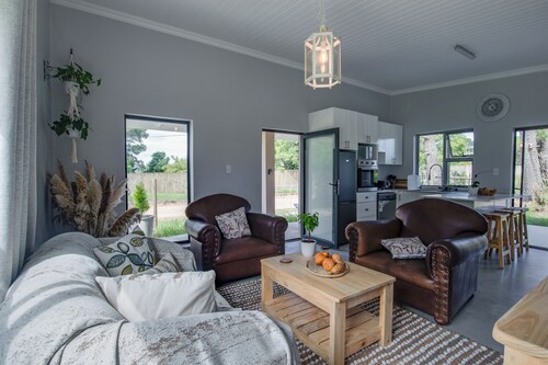 Rustic Reins, charming 2 bedroom cottage with WiFi in Rheenendal