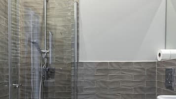 Classic Apartment | Bathroom