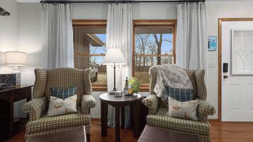 Televisie, videospelletjes en een kantoor