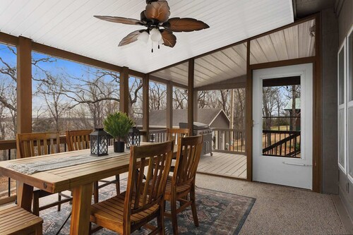 Lake House on Truman Lake|Sleeps10|Fire Pit_Arcade