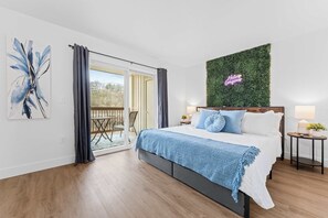 1 habitación, tabla de planchar con plancha, cuna de viaje y wifi