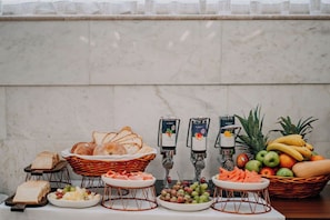Breakfast, lunch, dinner served; international cuisine