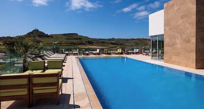 Reef Hotel & Spa