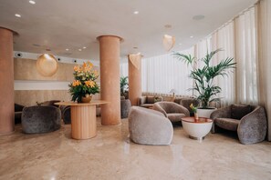 Sala de estar en el lobby