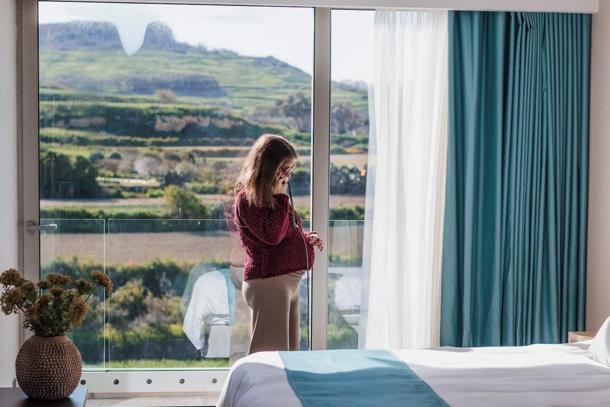 Literie de qualité supérieure, matelas Select Comfort, minibar