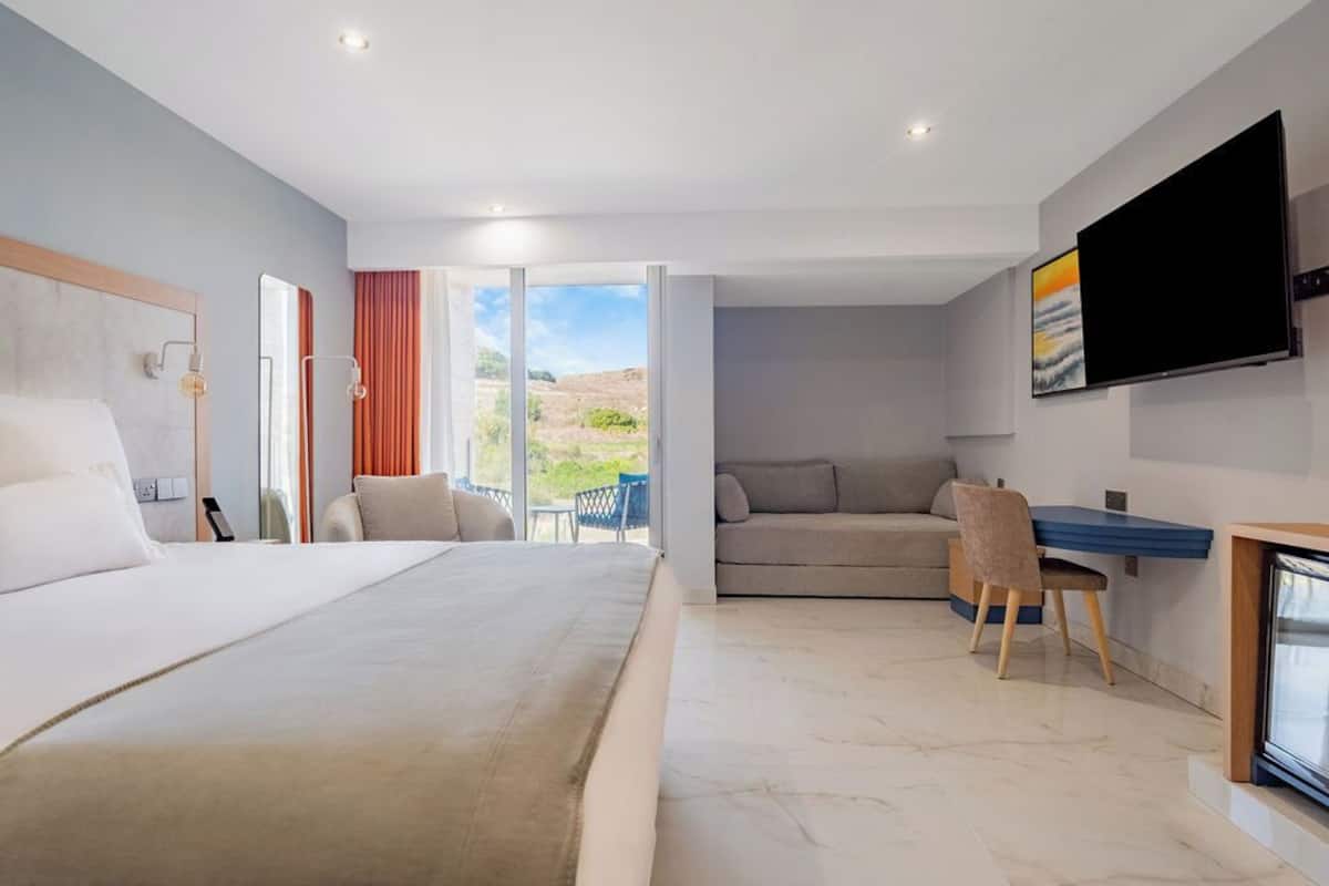 Literie de qualité supérieure, matelas Select Comfort, minibar