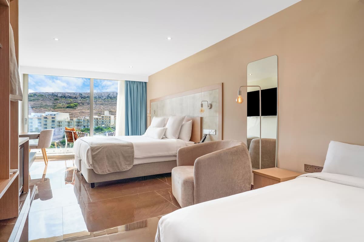 Roupas de cama premium, camas Select Comfort, frigobar