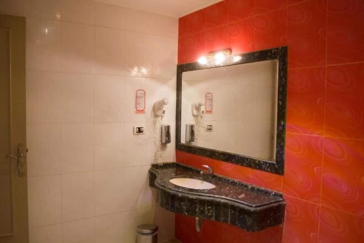 Artículos de tocador gratuitos, toallas, jabón, shampoo