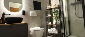 Modern 2-room-apartment, central, stylish, WLAN, parking lot, ideal for 4 pers.