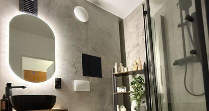 Modern 2-room-apartment, central, stylish, WLAN, parking lot, ideal for 4 pers.