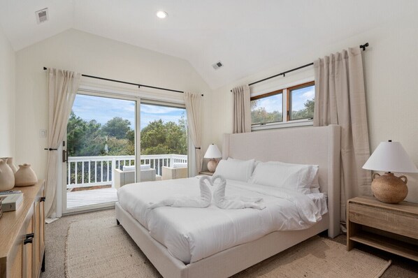 4 chambres, fer et planche à repasser, lit parapluie, Wi-Fi gratuit