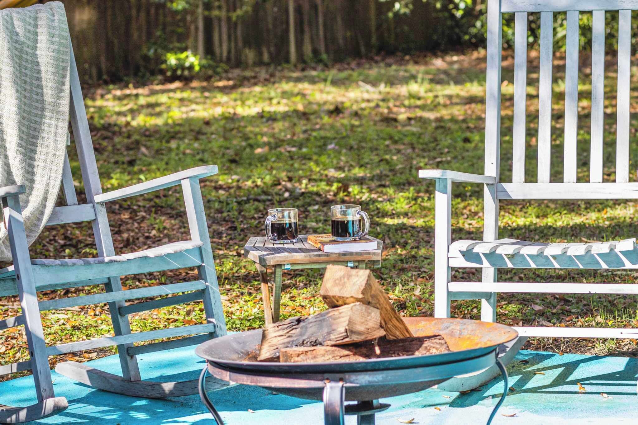 Your morning coffee, served with a side of tranquility. Escape to the backyard and enjoy the simple pleasures of nature during your stay.