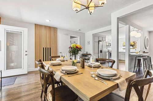 Emerald Tide | 4BR • Private Pool • Near Beach