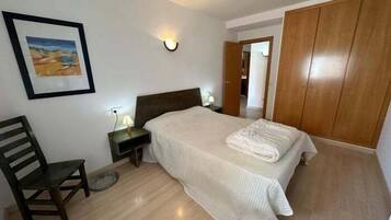 3 chambres, accĂšs Internet