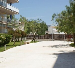 Property grounds - Lovely flat with pool view AV-73 (ROSES)