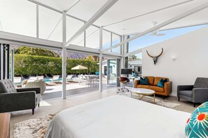 4 bedrooms, desk, iron/ironing board, travel crib - Luxury Home with Pool, Spa & Stunning Mountain Views (Palm Springs)