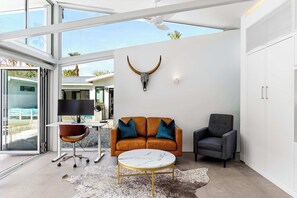 Interior - Luxury Home with Pool, Spa & Stunning Mountain Views (Palm Springs)