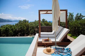 Alberca al aire libre 