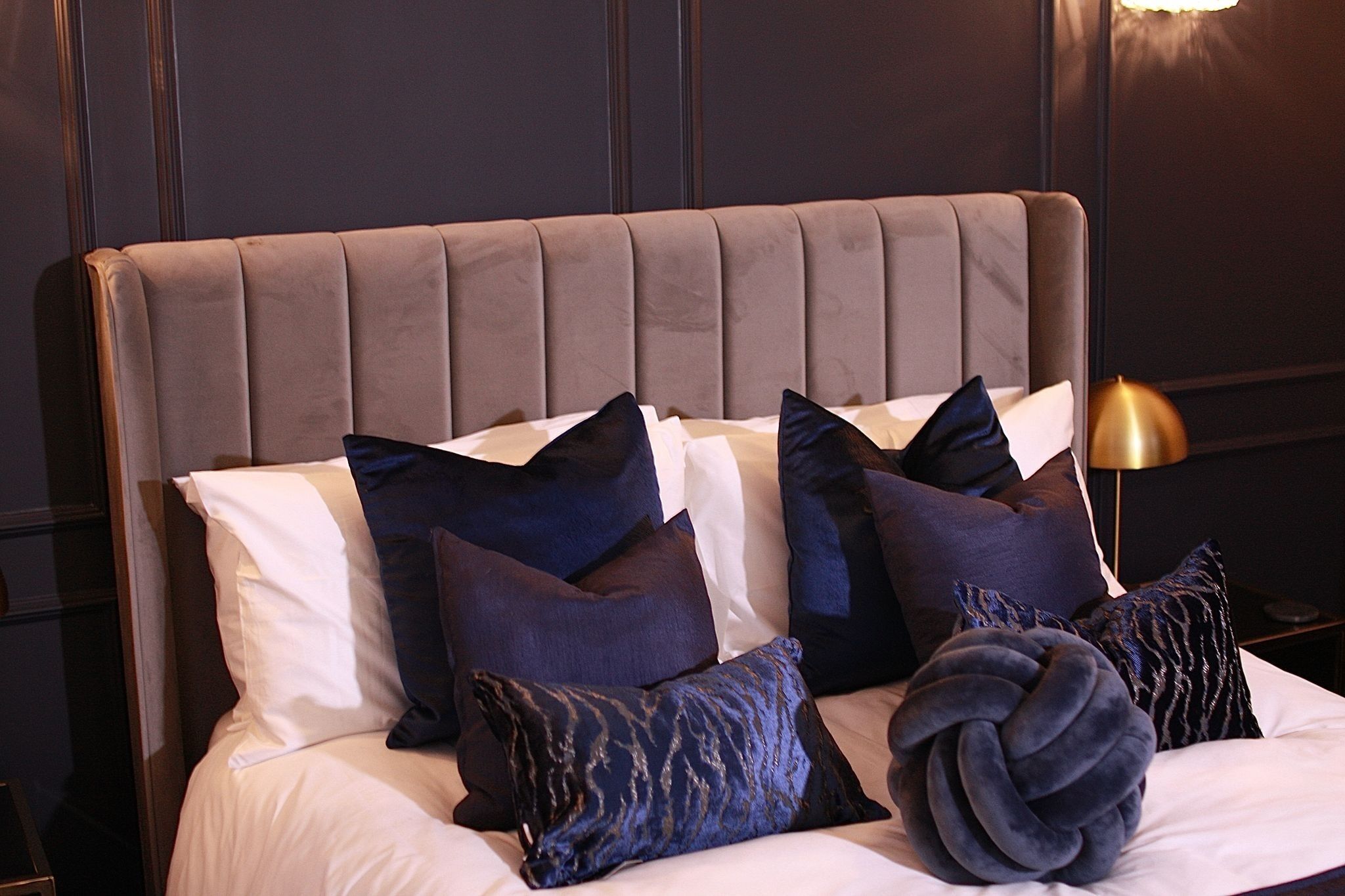 Deluxe Double Room | Iron/ironing board, free WiFi, bed sheets