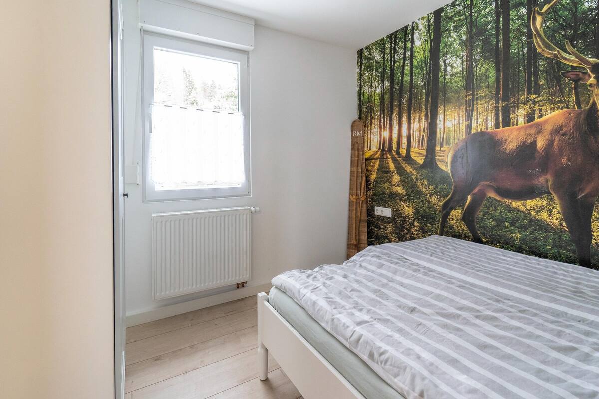 Casa Comfort, 2 camere da letto | 8 camere, con arredamento individuale, ferro/asse da stiro, lenzuola