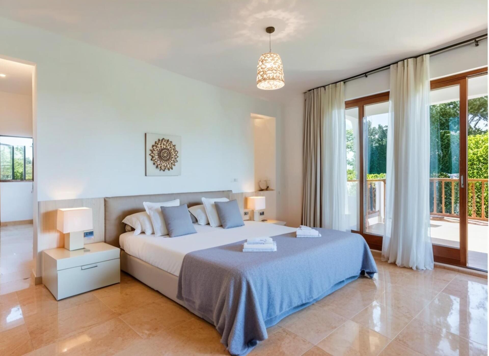 4 bedrooms, free WiFi, bed sheets