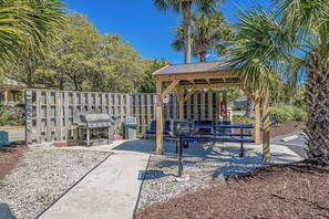 Outdoor dining - Ocean Forest Villas E103 - Oceanview! (Myrtle Beach)