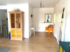 Interior - Cozy 2 room apartment with XXL garden in the center of Bad Schwartau, close to the Baltic Sea! (Bad Schwartau)