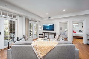 3 Schlafzimmer, Bügeleisen/Bügelbrett, WLAN, Bettwäsche