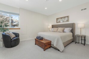 2 Schlafzimmer, Bügeleisen/Bügelbrett, Reisekinderbett, kostenloses WLAN