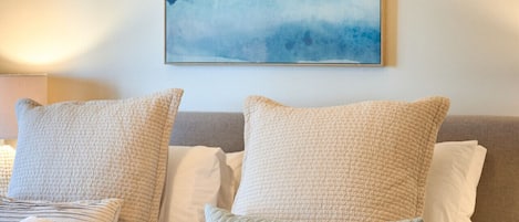5 slaapkamers, een strijkplank/strijkijzer, wifi, beddengoed